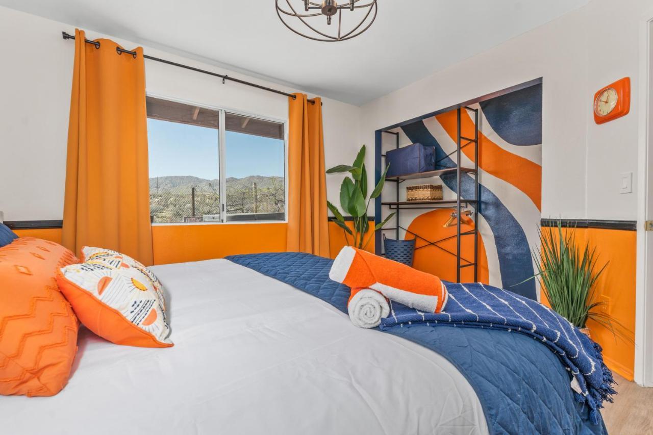 Hot Tub, Games, King Bed, Fire Pit, Bbq Grill, Minutes From National Park And Views Joshua Tree Exterior foto